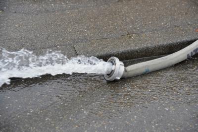 Nuertingen: Dauerregen verursacht ersten Feuerwehreinsatz - Kindergarten unter Wasser